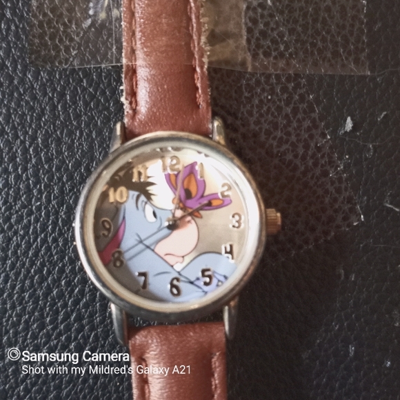 Watch - Picture 1 of 3